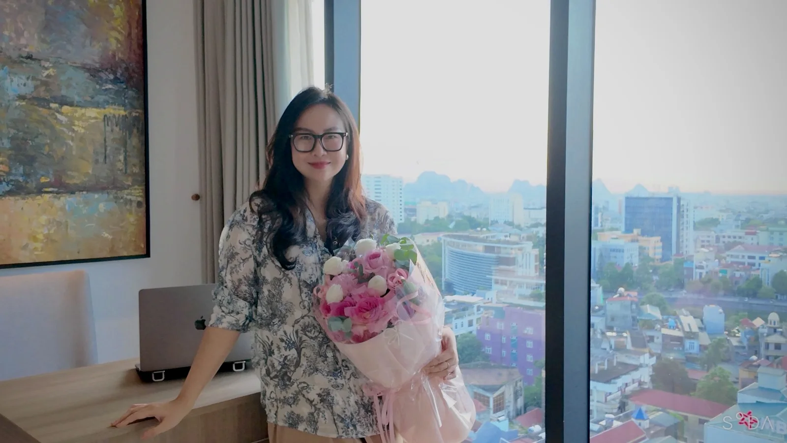 Linh trong những ngày đầu của hành trình xây dựng sự nghiệp.