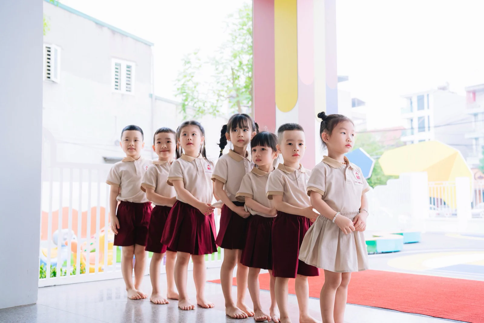 Các em nhỏ cùng nhau trong không gian IVY NORDIC