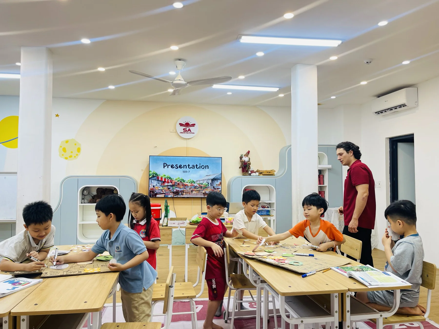 Học sinh thực hiện dự án về phát triển bền vững