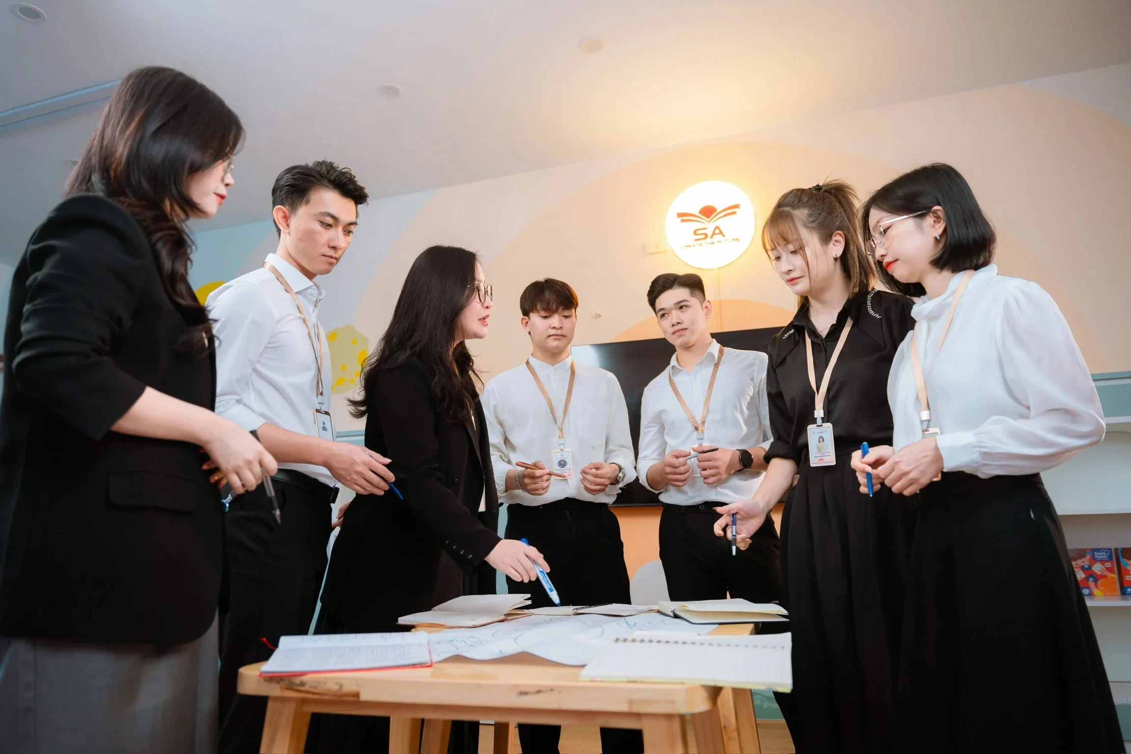 Ứng dụng công nghệ LMS và giao tiếp phụ huynh