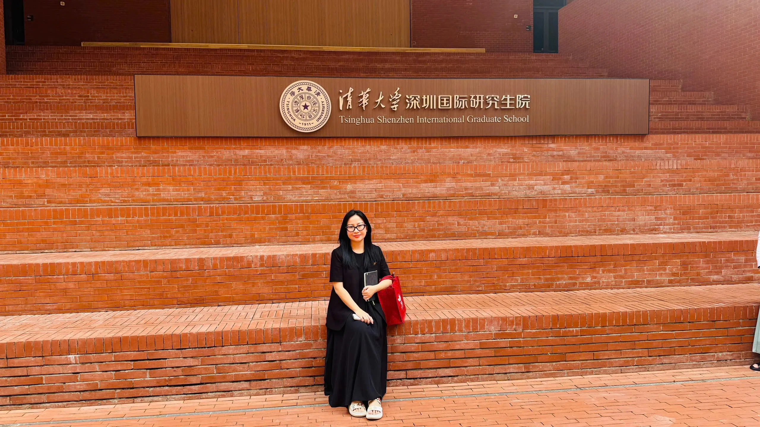 Nguyễn Thúy Linh tại chương trình học thuật quốc tế